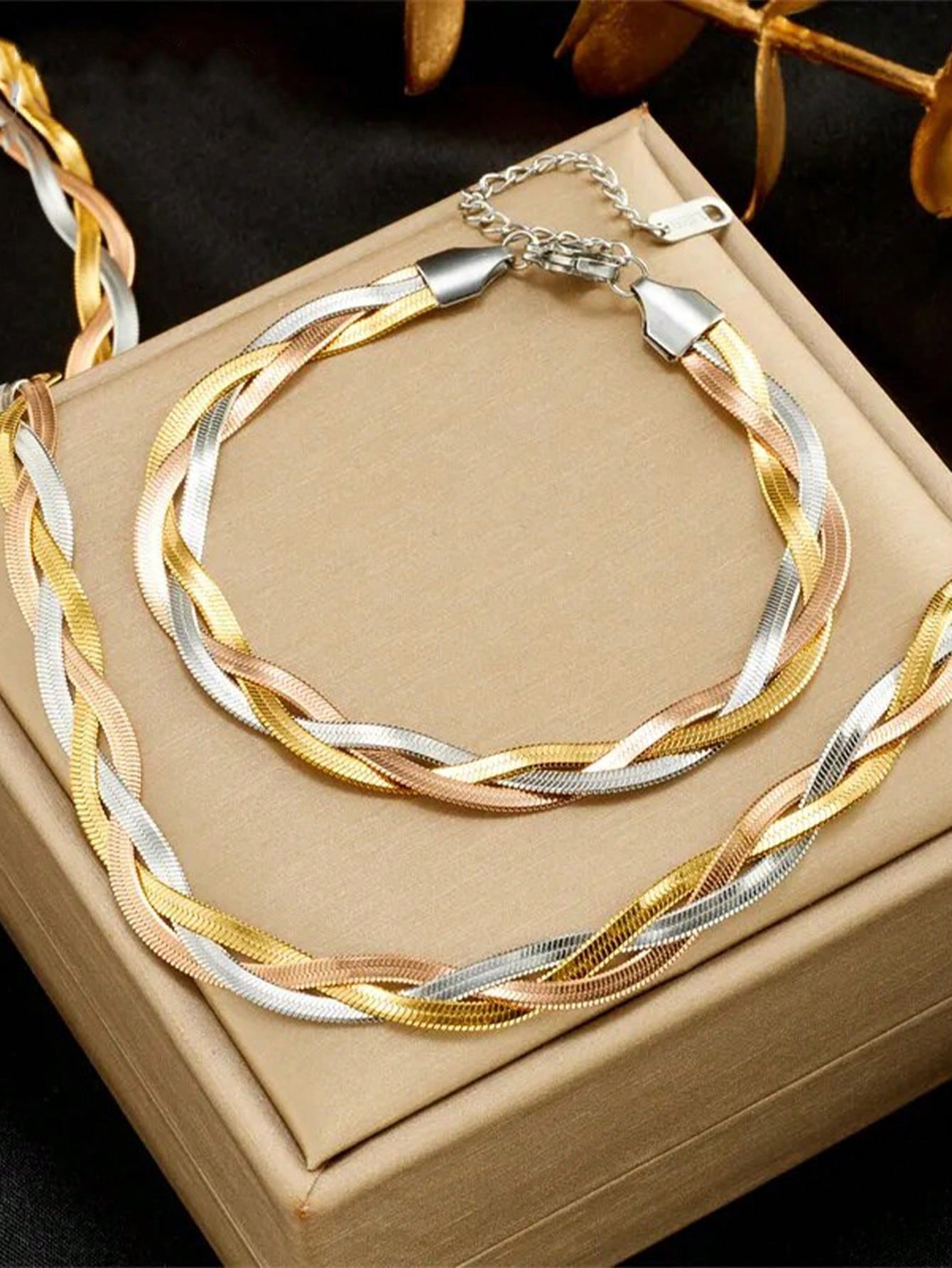 Collana e bracciale con perline multicolori di Lia Sophia Collana e bracciale con perline multicolori di Lia Sophia